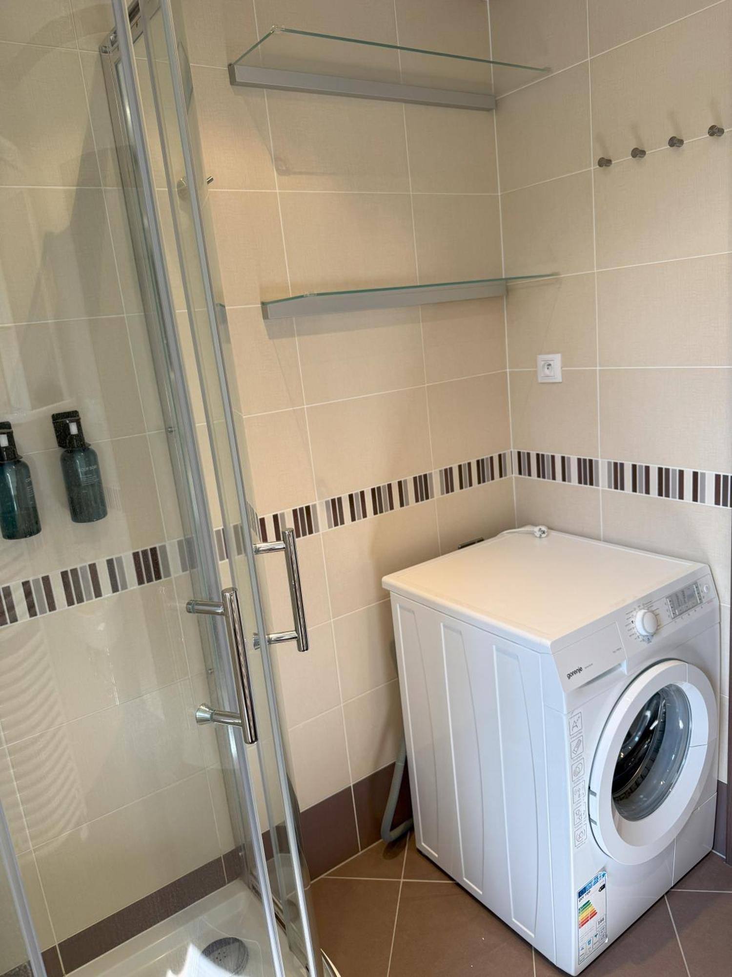 Iron Cube Apartment Prag